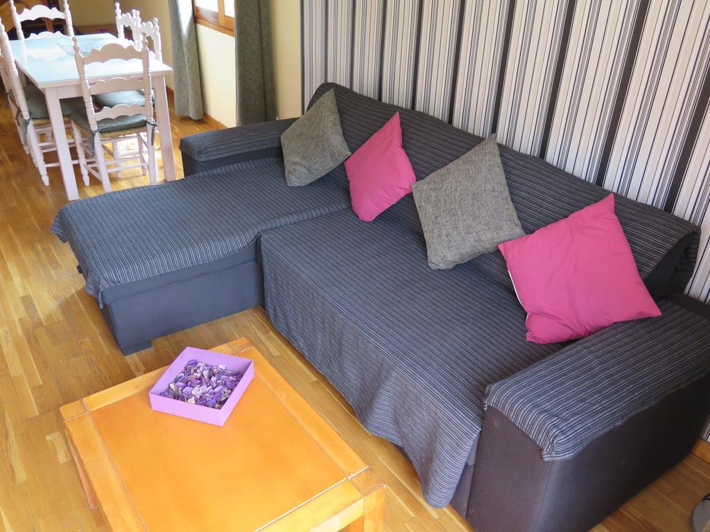 Apartaments El Ribal Valencia D'Aneu Экстерьер фото
