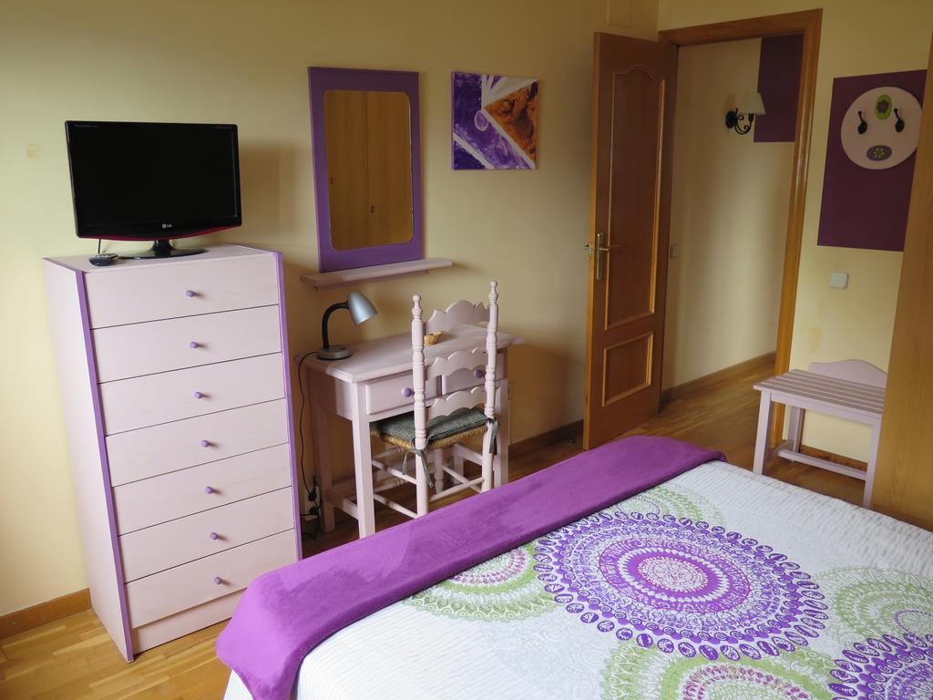 Apartaments El Ribal Valencia D'Aneu Экстерьер фото